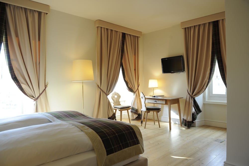Hotel Bernina 1865 28/97