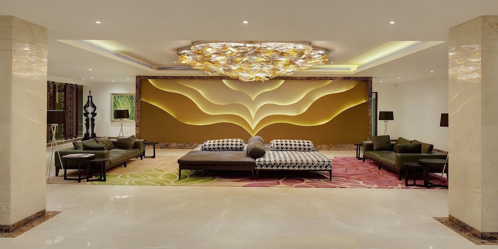 Sayaji Hotel 6/36