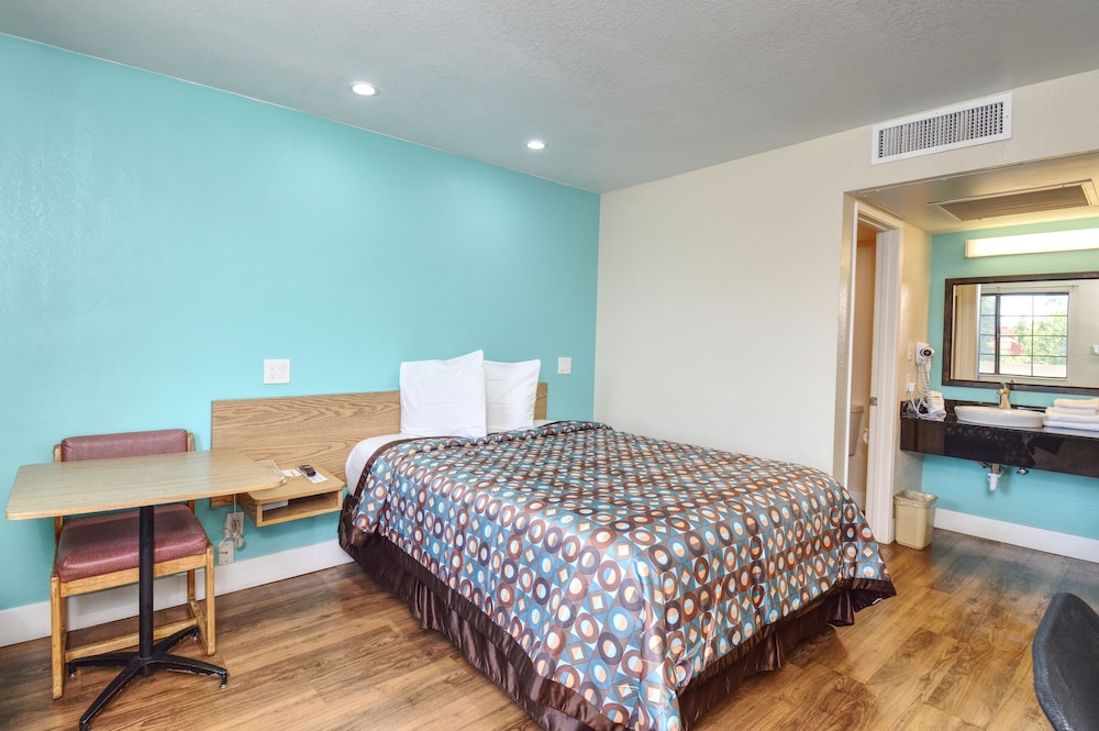 Vagabond Inn Buttonwillow North I-5 18/39