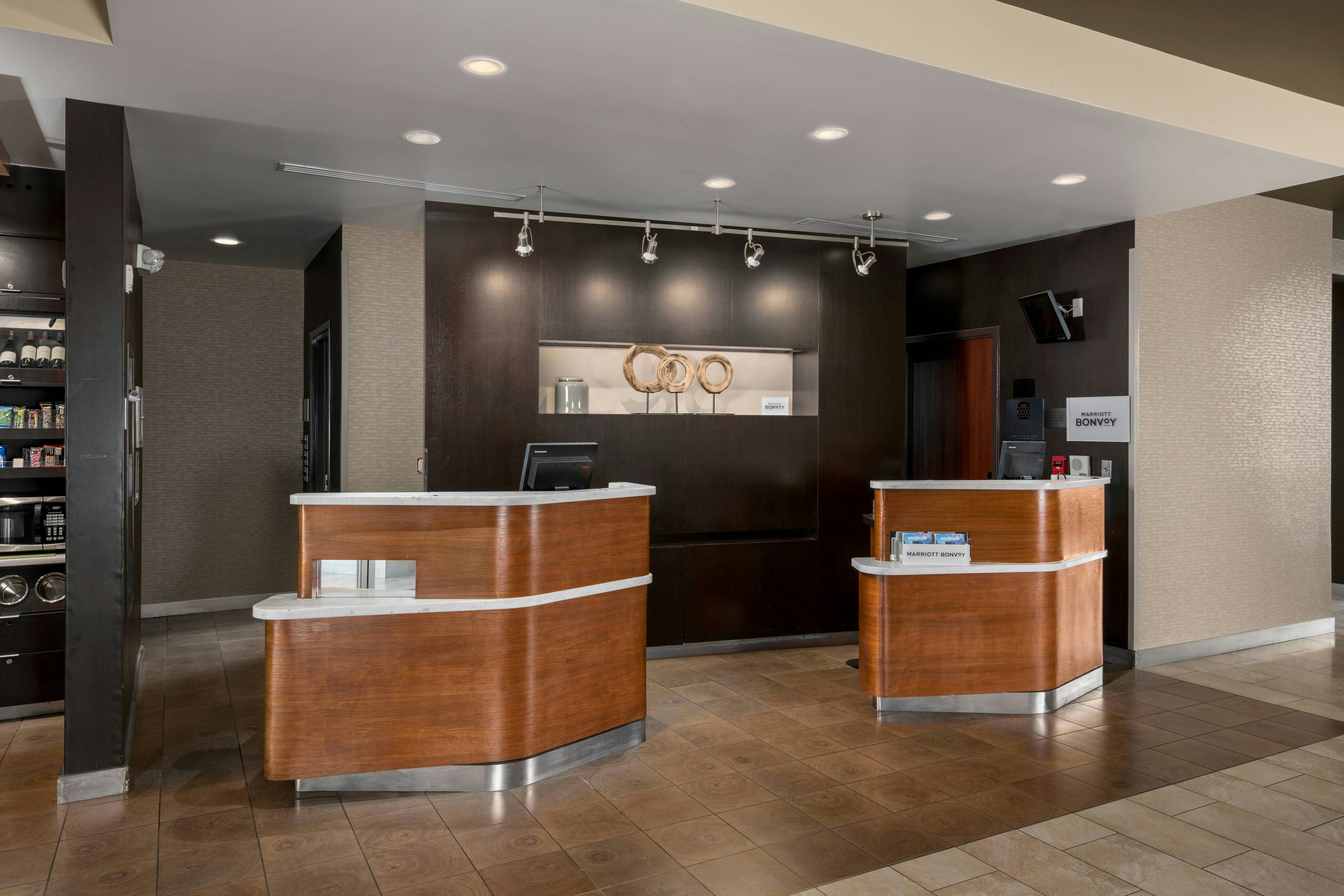 Lobby at Courtyard San Diego Oceanside, OCEANSIDE - CA