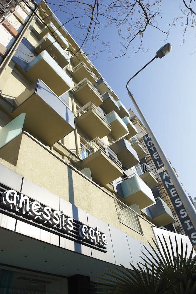 Anessis Hotel 2/30