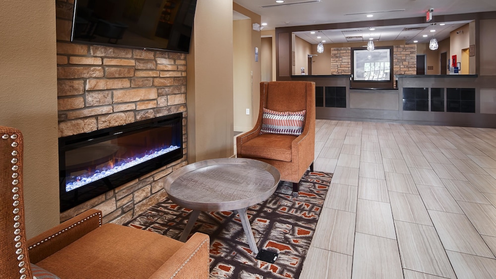 Best Western Plus Elmendorf Hotel 18/31