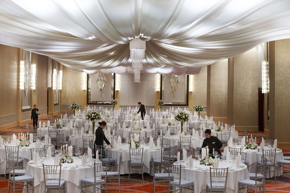 Raffles Makati 45/50