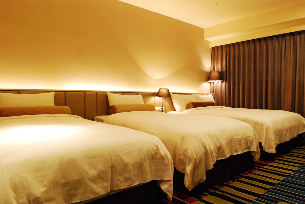 Toong Mao Evergreen Hotel 20/40