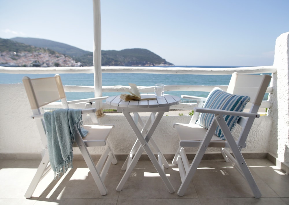 Skopelos Village Hotel Apartments 38/75