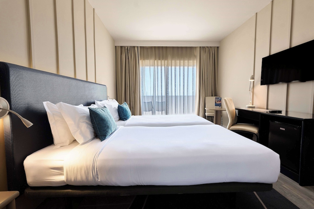 TRYP by Wyndham Lisboa Caparica Mar 17/49