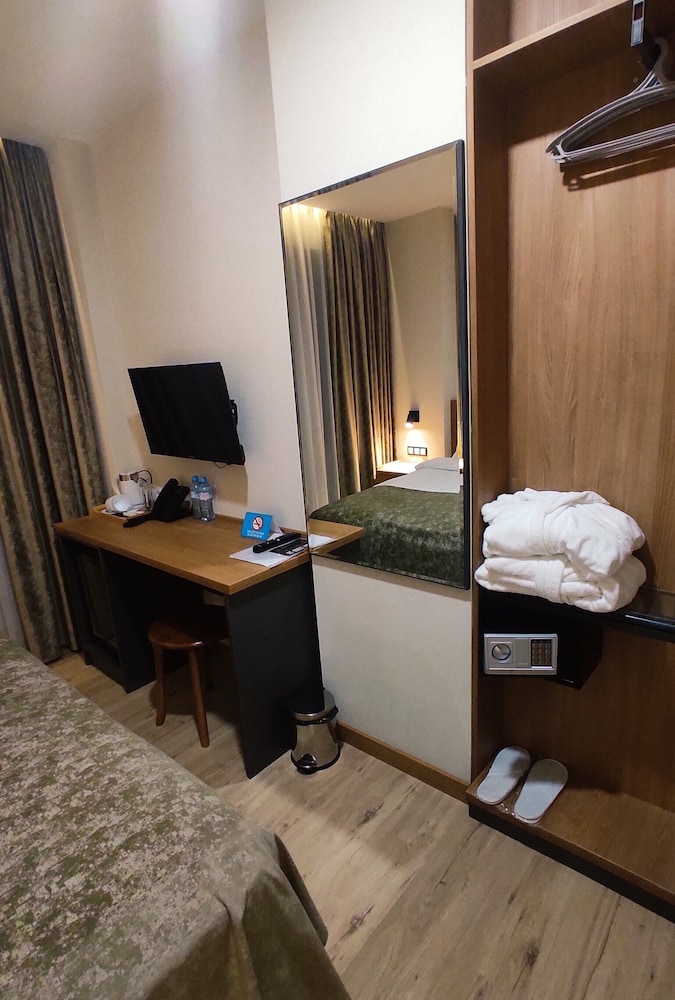 Hotel Banovani 28/61