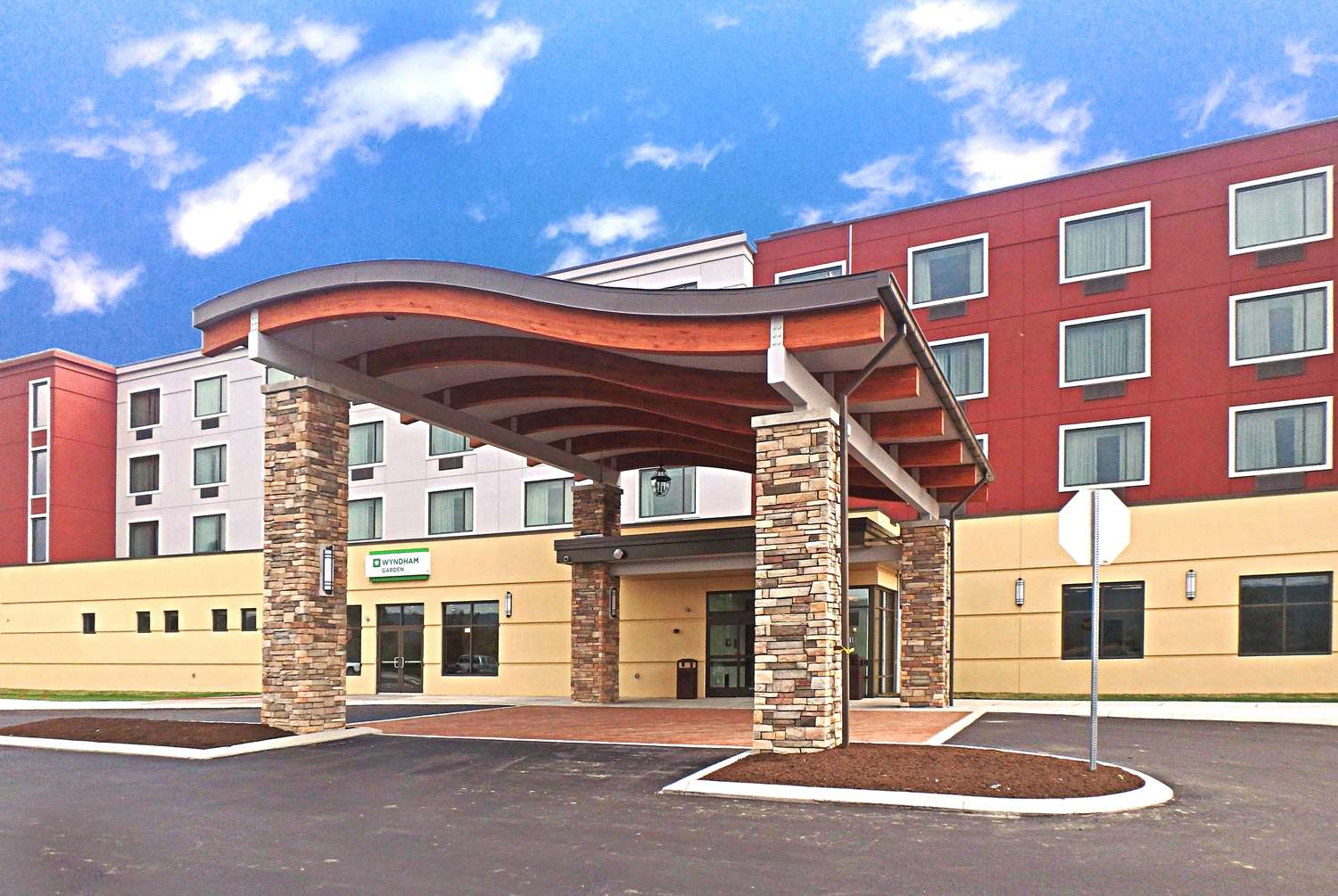 Wyndham Garden State College 42/47
