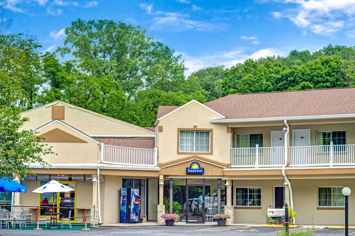 Days Inn by Wyndham Ridgefield 1/11