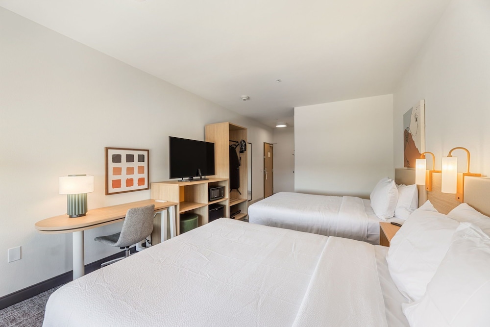 Spark by Hilton Garland Dallas East 13/42