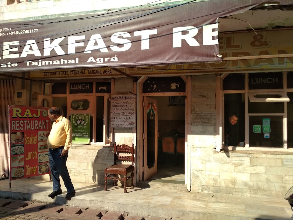 HOTEL RAJ BED AND BREAKFAST 2/36