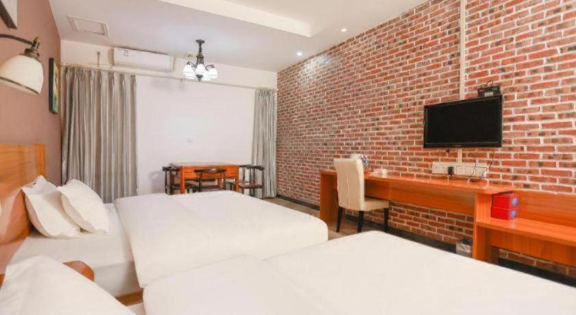 7 Days Inn Chongqing Beibei New District Light Rail Station Branch 30/50