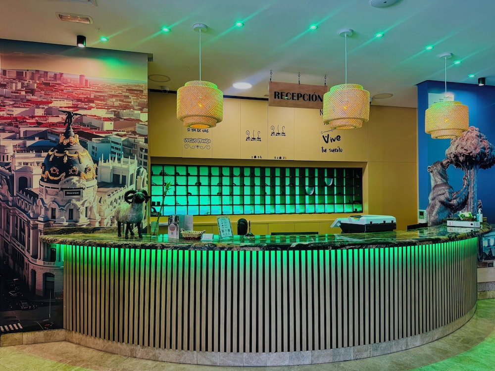Hotel La Cantuena 4/35