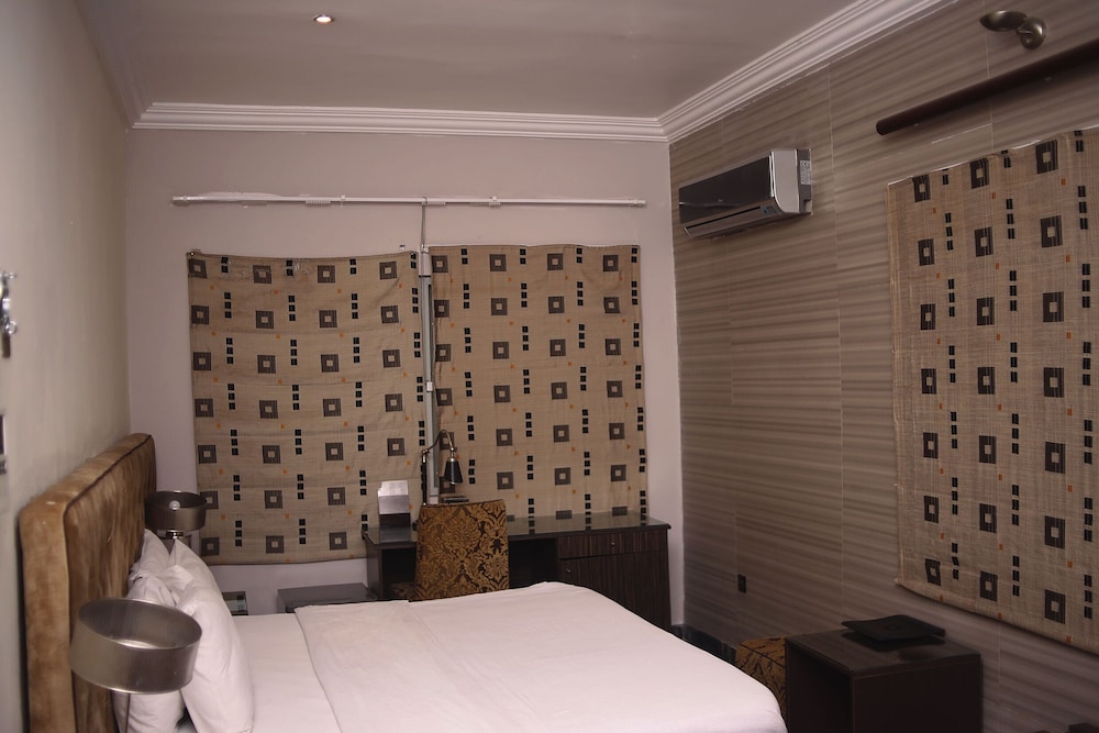 Capital Inn Ibadan 16/58