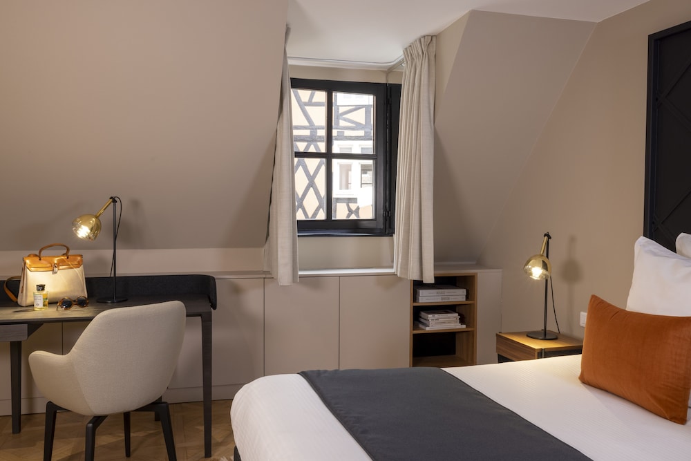 Hotel Le Colombier 46/80