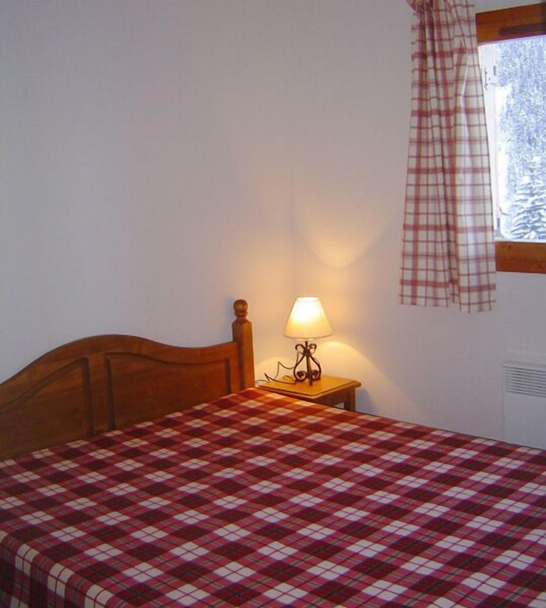 1 BEDROOM, APARTMENT