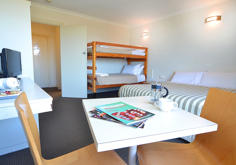 Alexander Motor Inn & Apartments 36/60