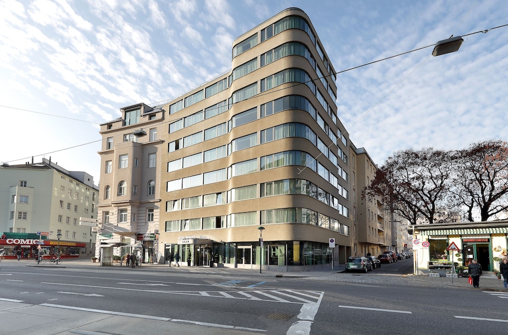 Eurostars Embassy 1/55