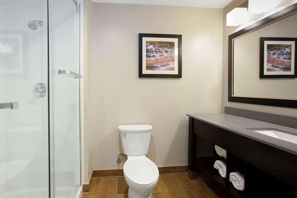 La Quinta Inn & Suites By Wyndham Cedar City 7/25