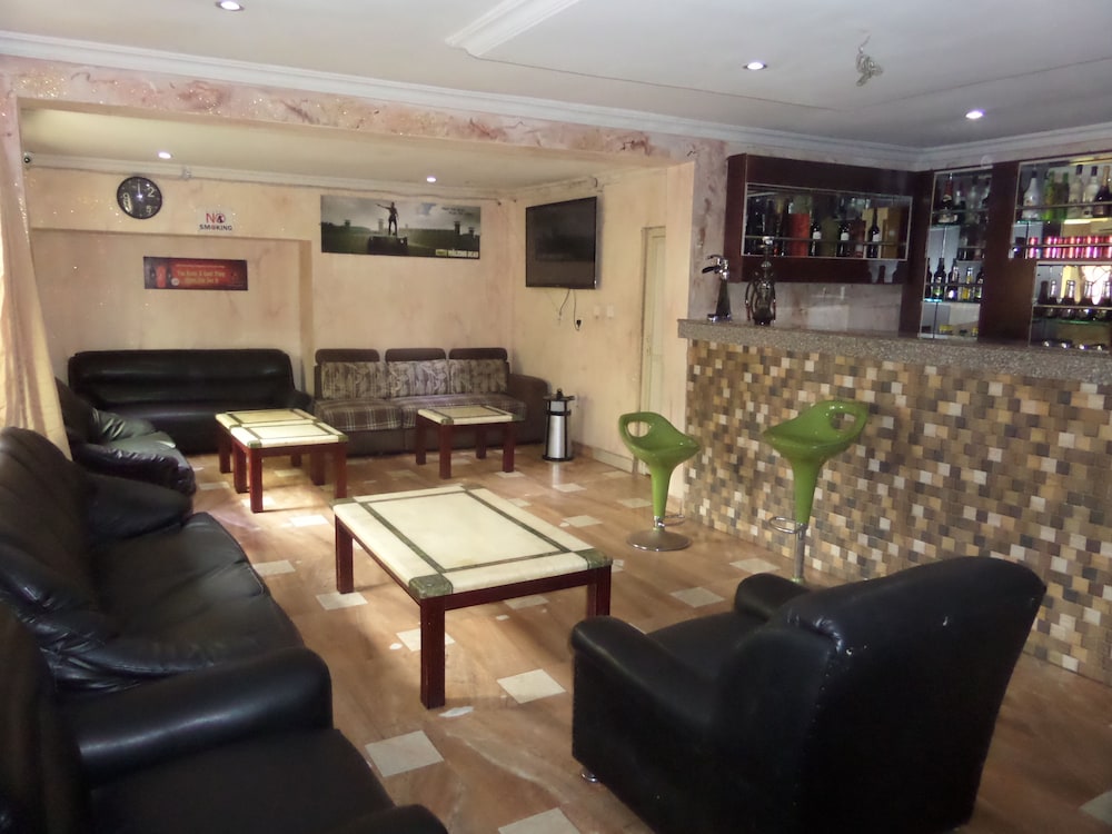 Bavidi Hotel 45/68
