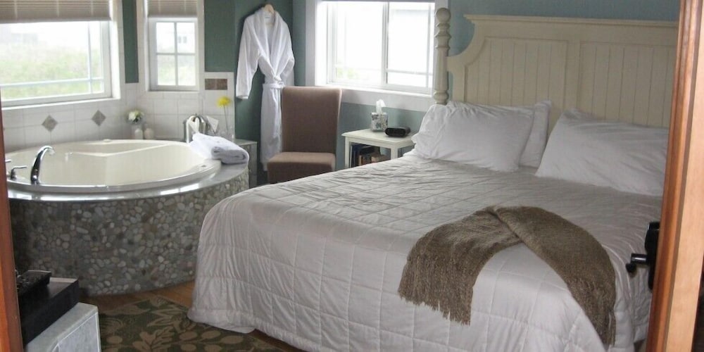 The Collins Inn And Seaside Cottages - Adults Only 72/77