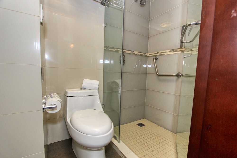 Plaza Gallery Hotel & Boutique 70/70