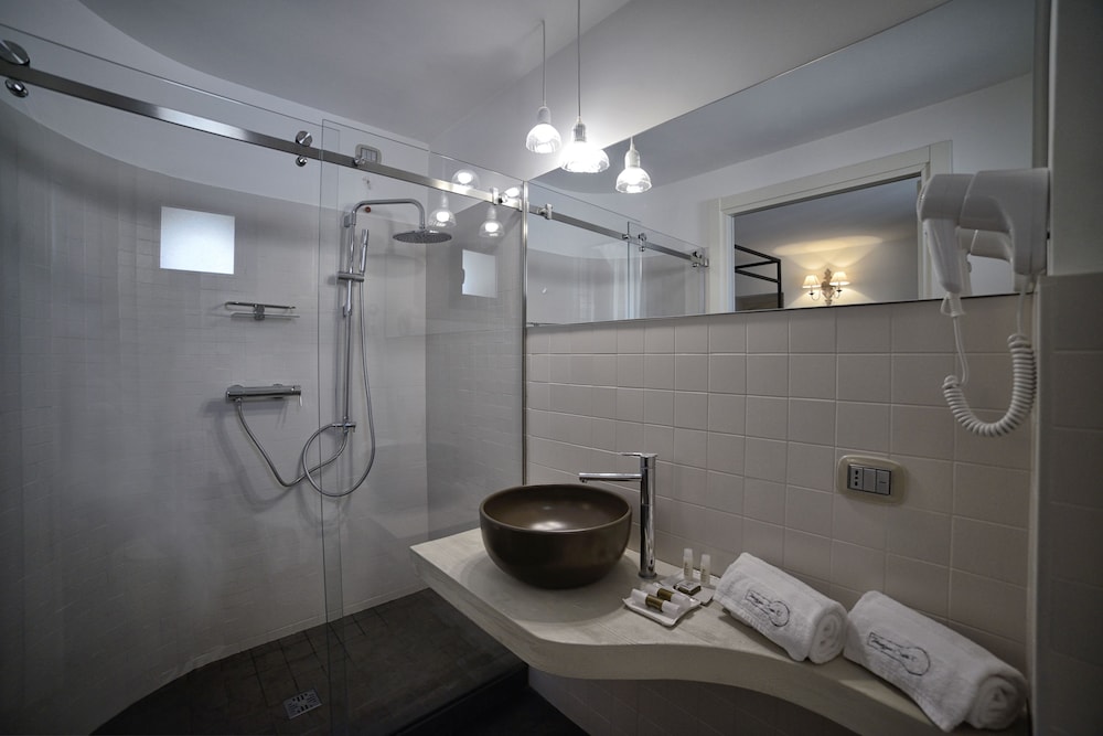 Terrazzani Suite 39/44