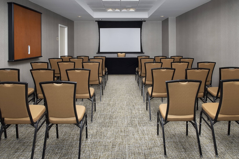 Springhill Suites Alexandria 30/31