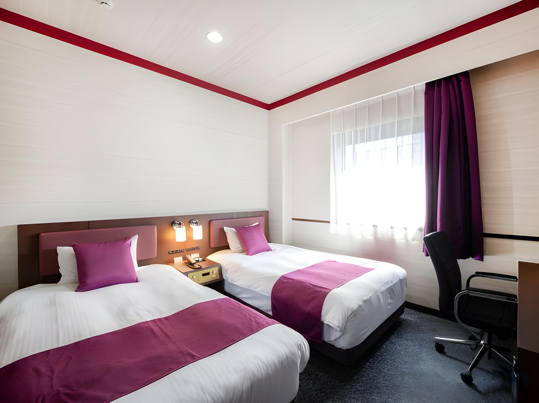 Superior, Twin Beds, Building 3