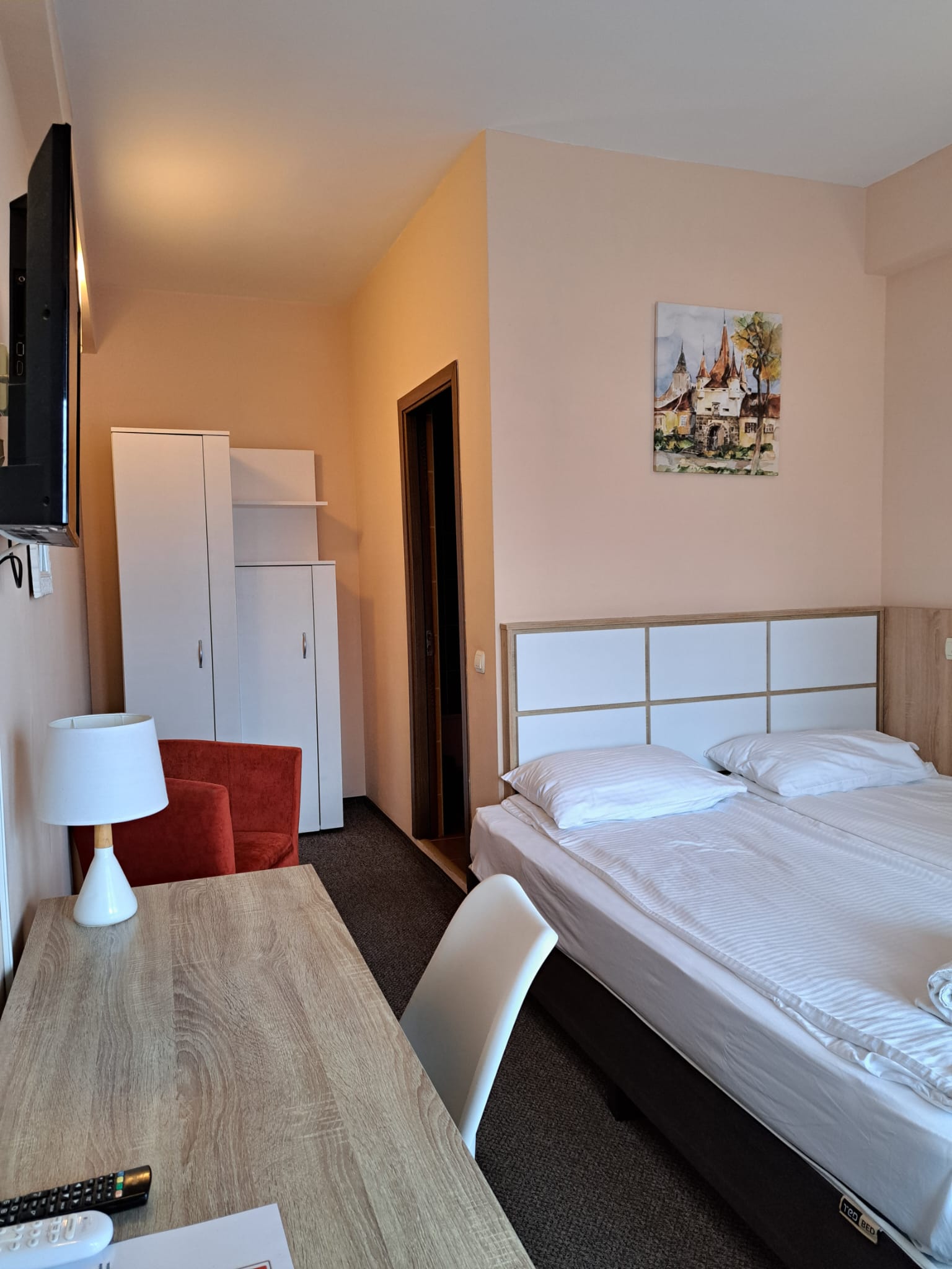 Long Street Hotel 9/50