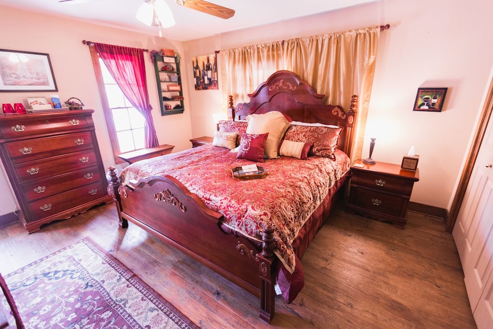 Equinox Inn at Biscuit Hill 12/65