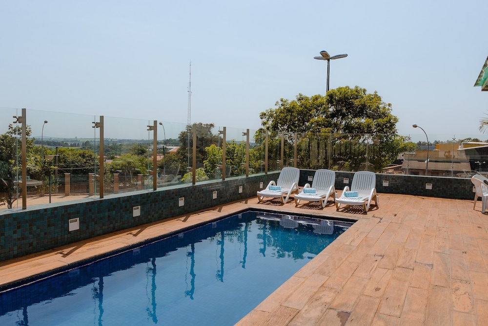 Porto Feliz Executive Hotel 49/50