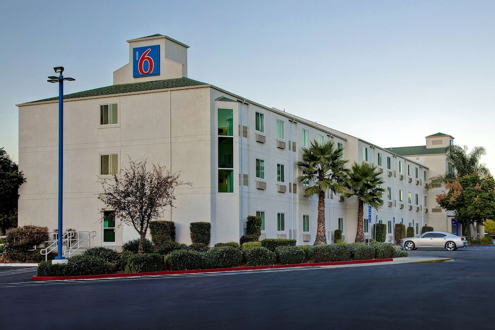 Motel6 Gilroy, CA in GILROY - CA