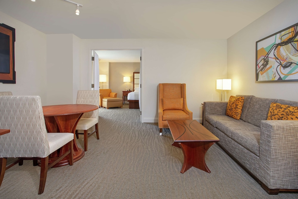 Hilton Naples 27/66