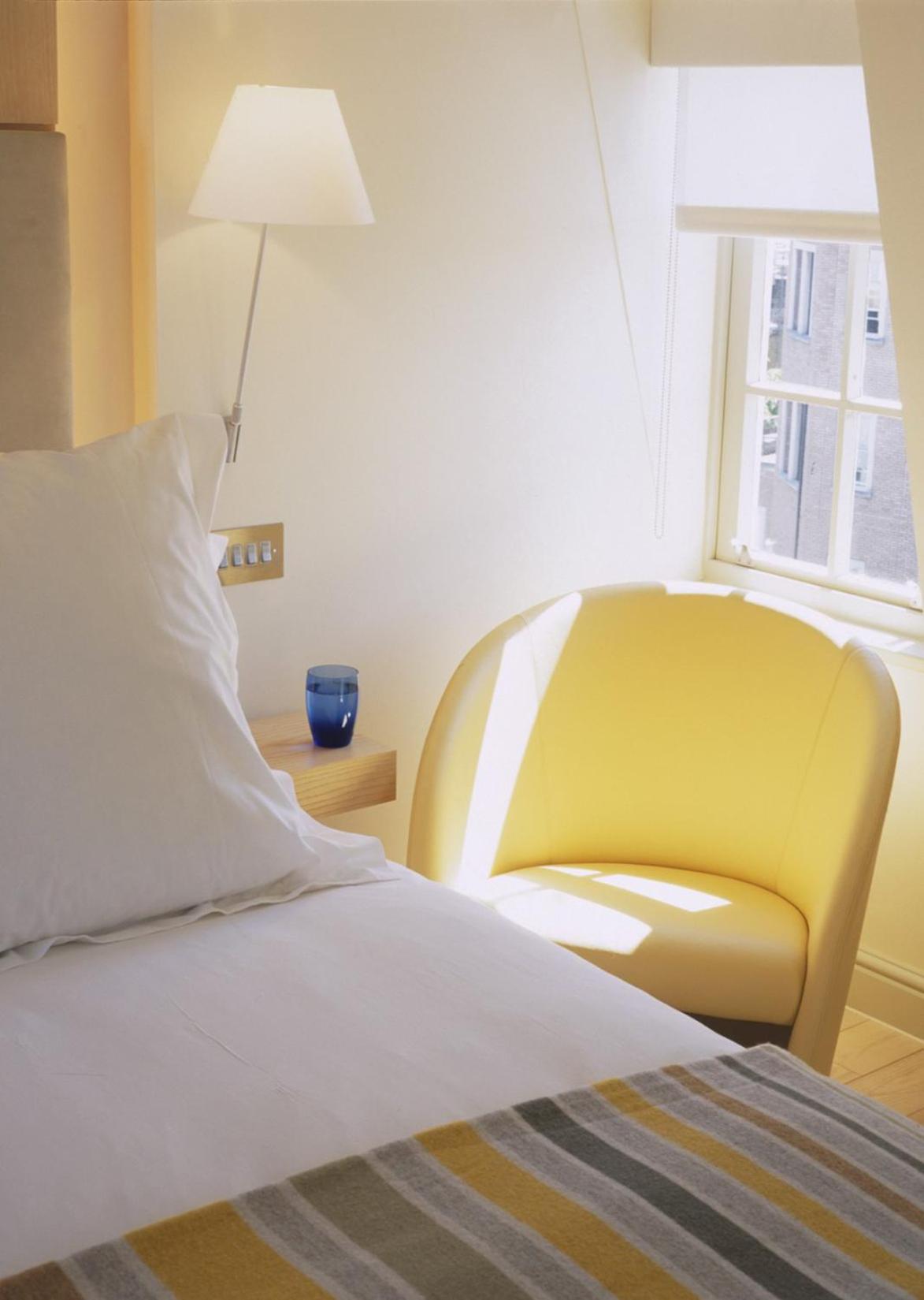 DELUXE, DOUBLE BED