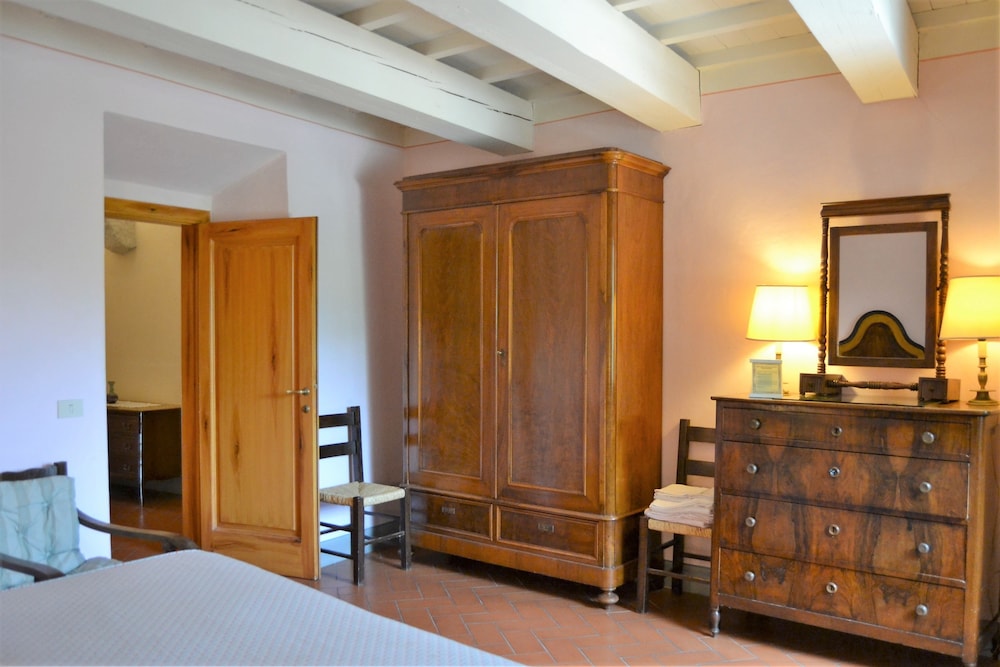 Agriturismo Montereggi 15/37