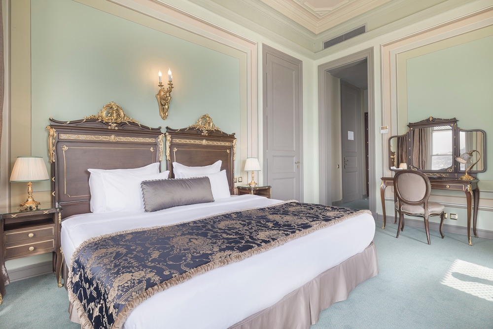 Bosphorus Palace Hotel Special Class 15/79