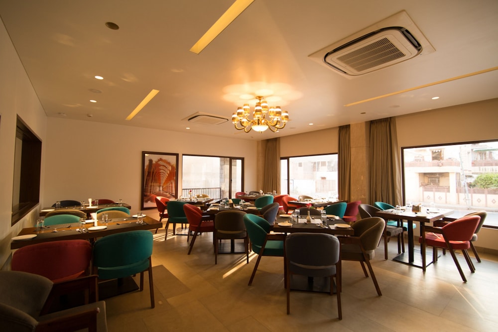 Hotel De Nada 32/43