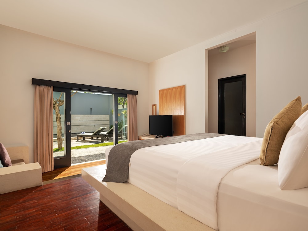 The Seminyak Suite - Private Villa 21/62