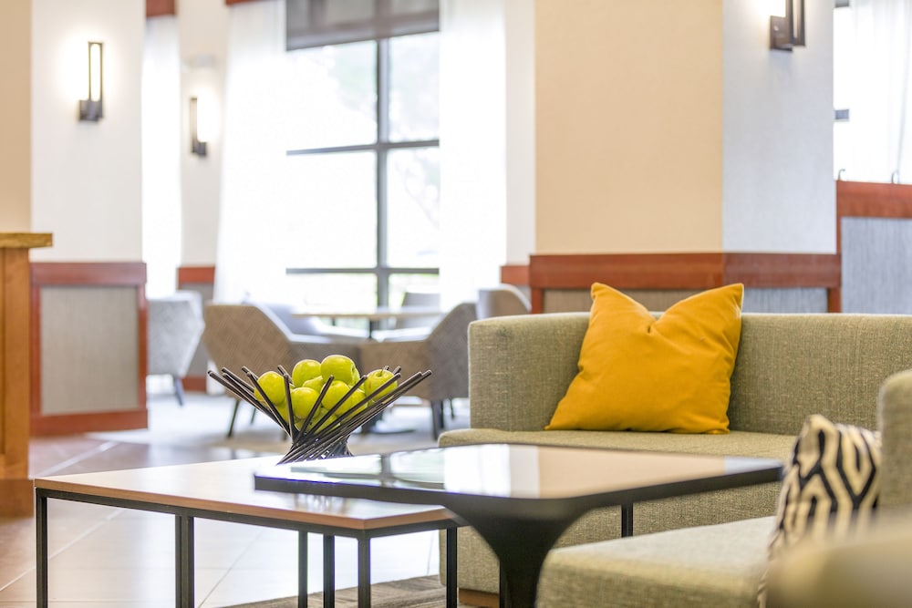 Hyatt Place San Antonio Airport - Quarry Market 19/32