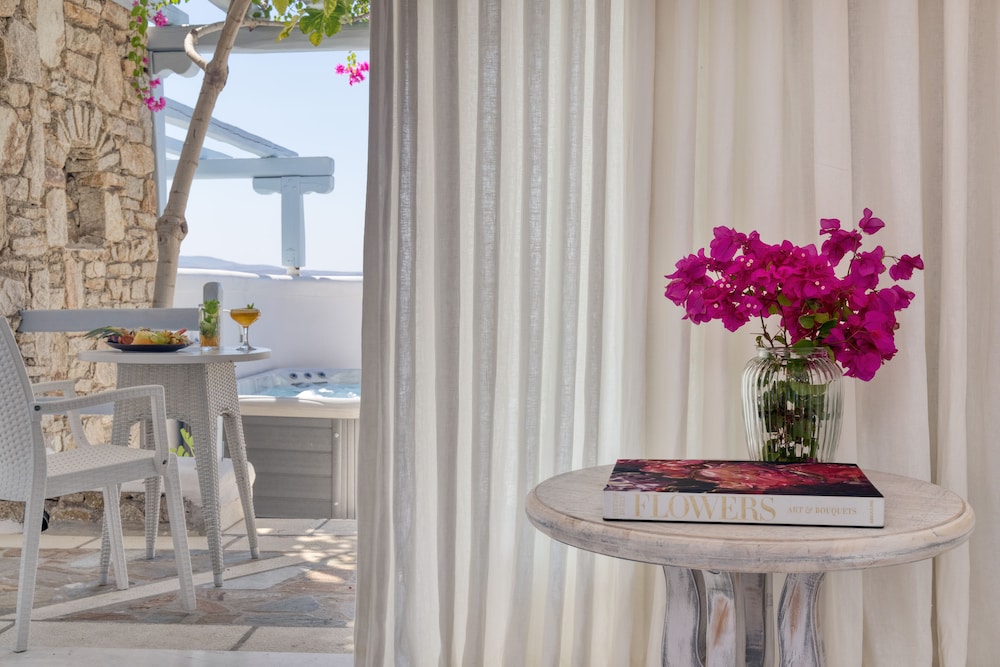 Saint John Hotel Villas and Spa 10/107