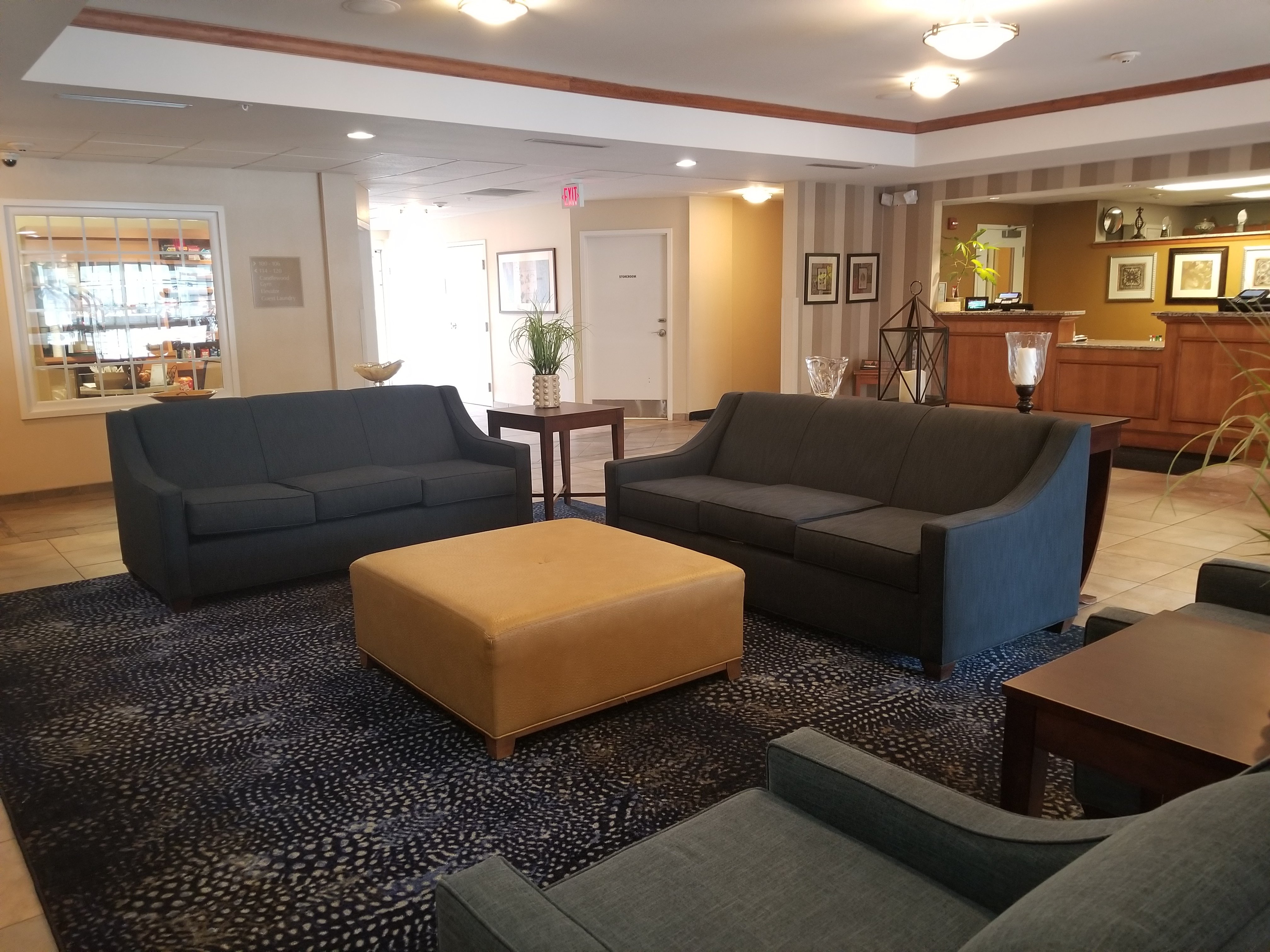 CANDLEWOOD SUITES BUFFALO AMHERST 44/77
