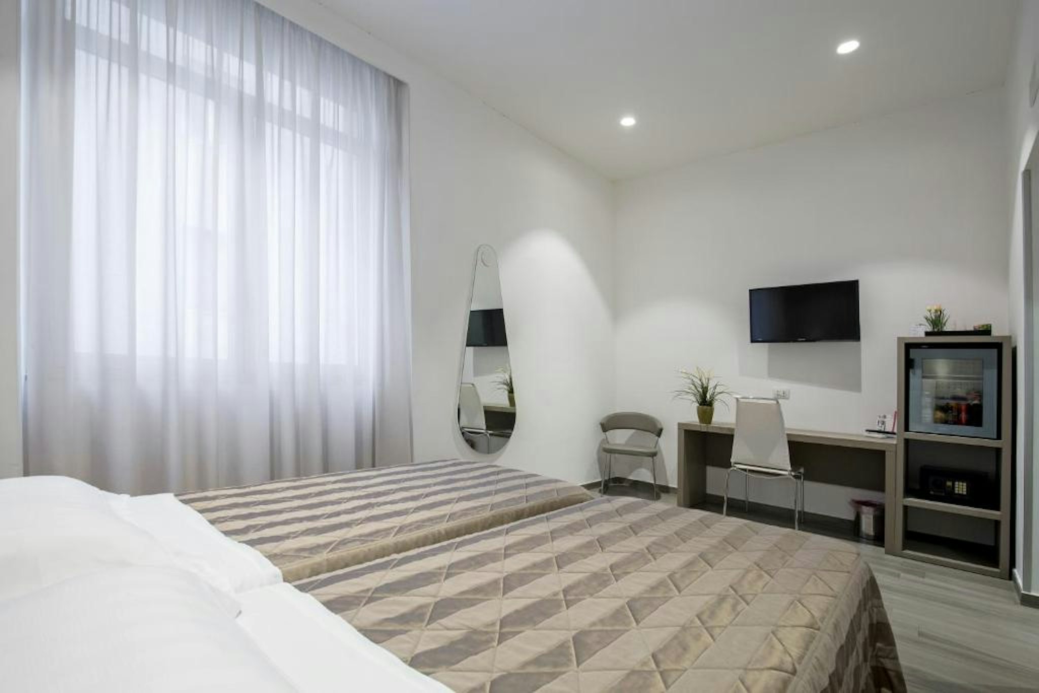Hotel Bruman Salerno 5/24