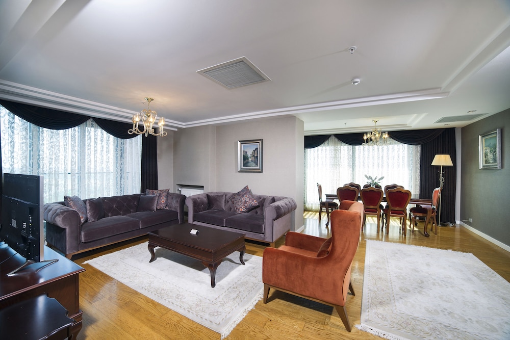 Radisson Residences Avrupa Tem Istanbul 48/66