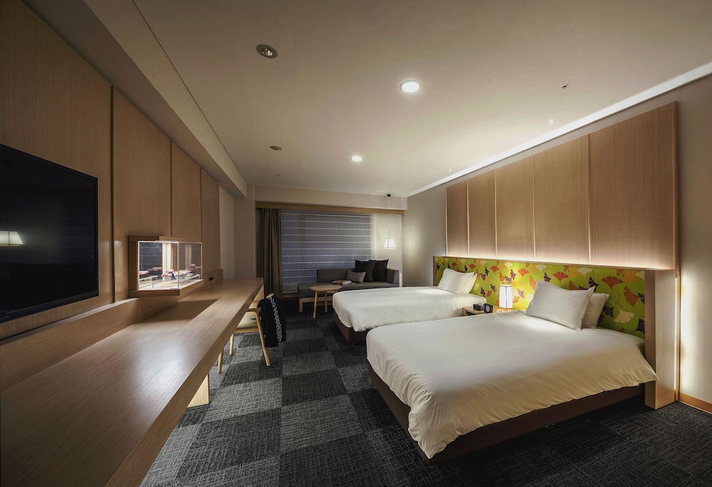 DELUXE, TWIN BEDS