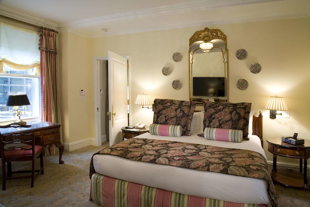 Sherry Netherland Hotel 34/72