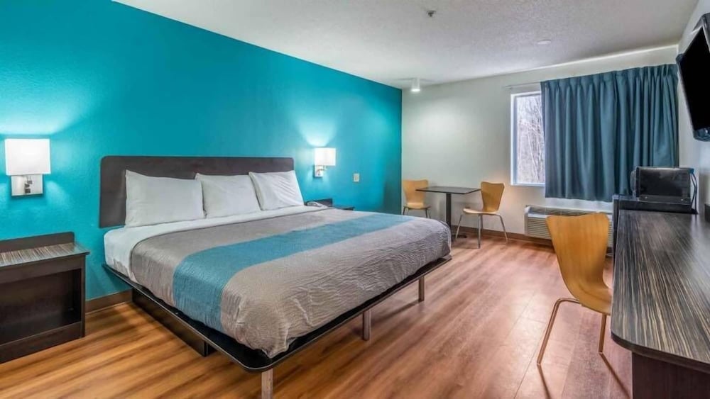 Motel6 Rocky Mount, NC 26/47
