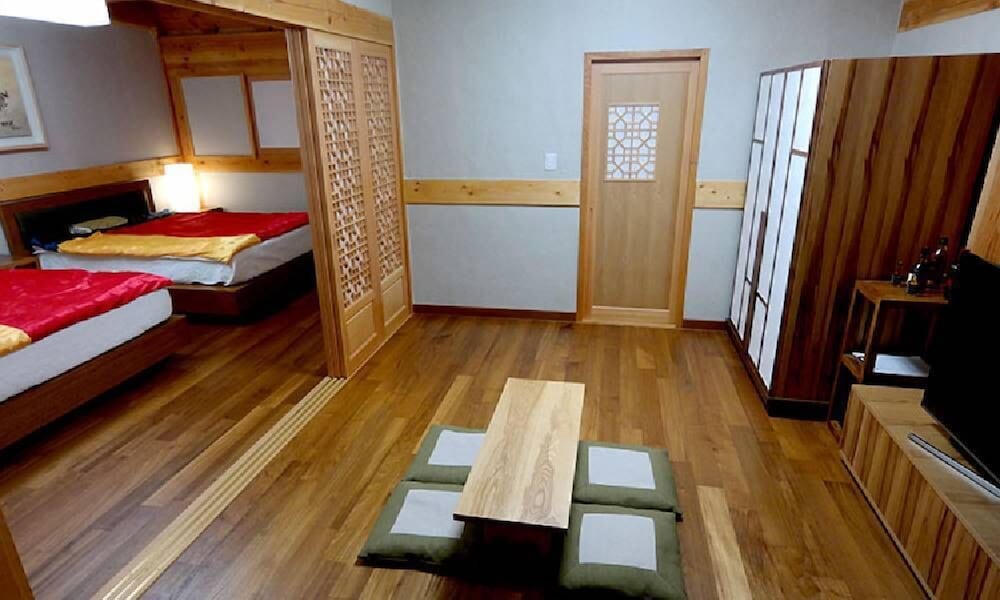 Gyeongju Hwangnamkwan Hanok Hotel 20/40