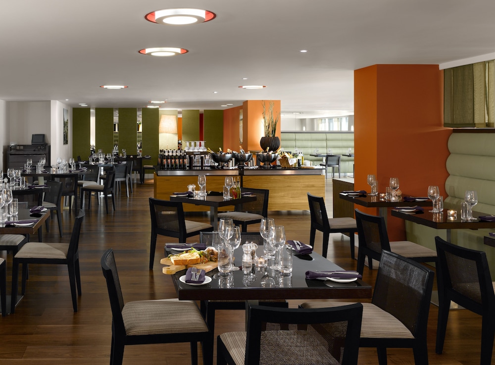 Majestic Hotel Cardiff 17/32
