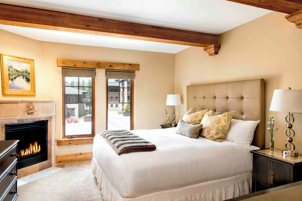 4 Bedrooms, Suite, Murphy Bed, 3 King Beds, 2 Queen Beds